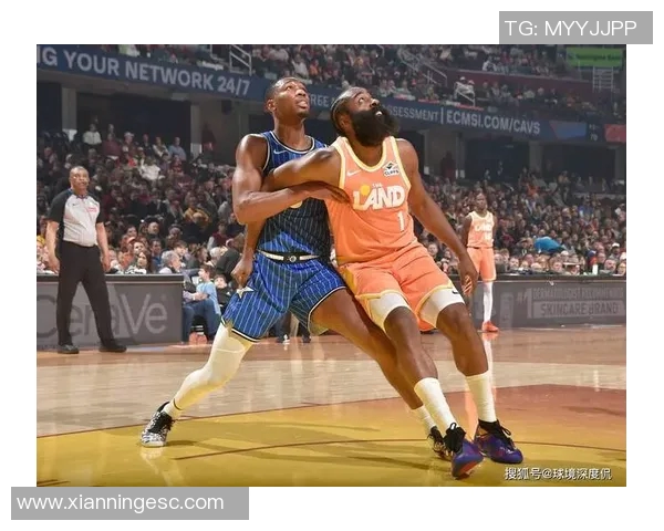 骑士与魔术的巅峰对决回顾：2009年NBA季后赛的精彩瞬间与历史意义